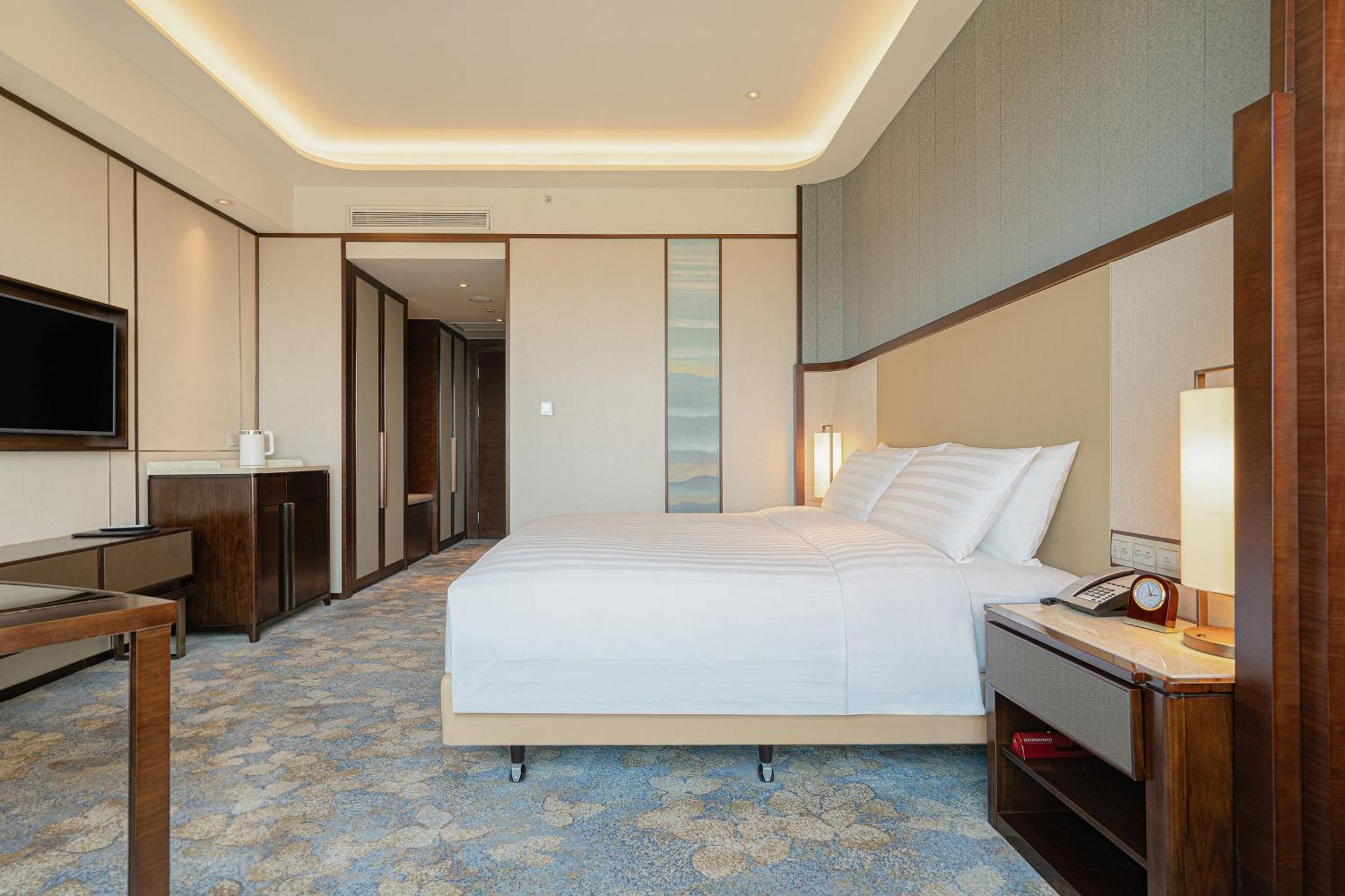 Shangri-La Цзинань Экстерьер фото
